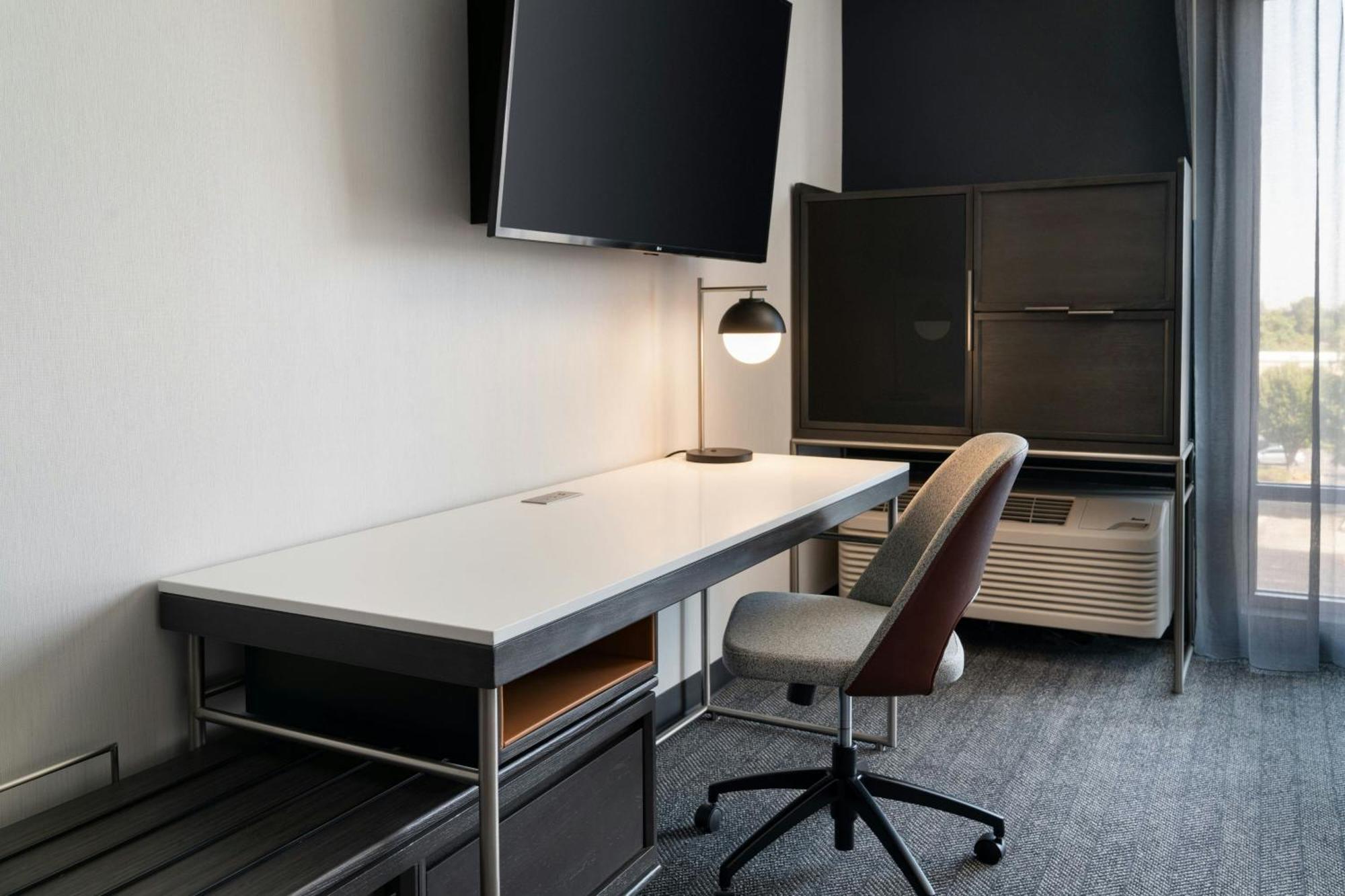 Courtyard By Marriott Fresno Clovis Ξενοδοχείο Εξωτερικό φωτογραφία
