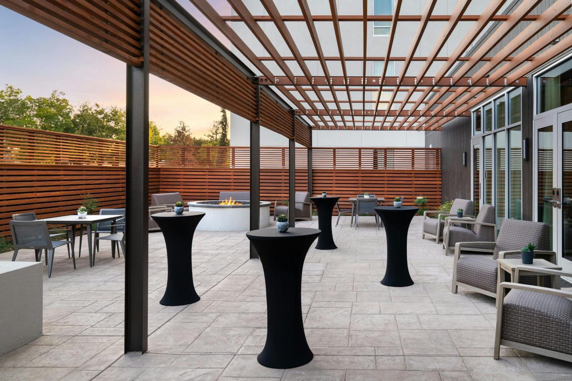 Courtyard By Marriott Fresno Clovis Ξενοδοχείο Εξωτερικό φωτογραφία