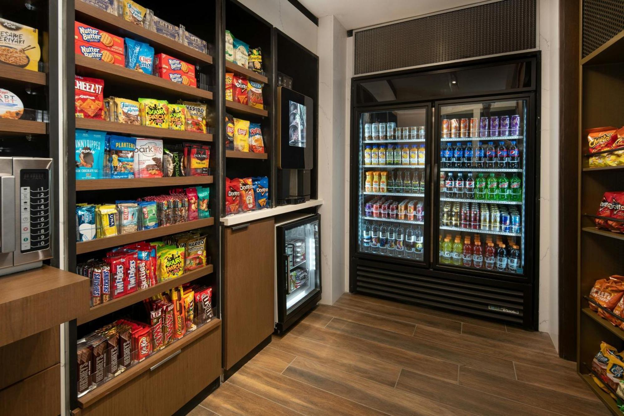 Courtyard By Marriott Fresno Clovis Ξενοδοχείο Εξωτερικό φωτογραφία