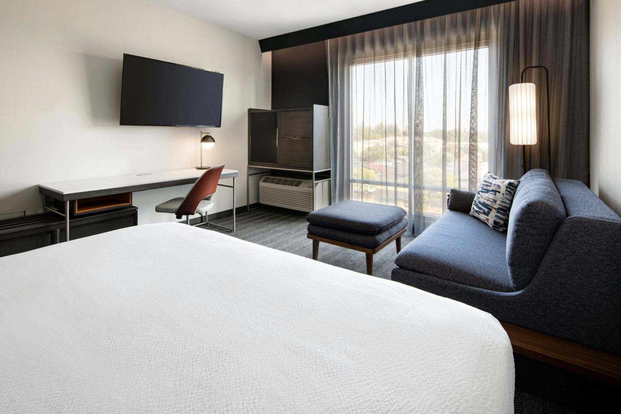 Courtyard By Marriott Fresno Clovis Ξενοδοχείο Εξωτερικό φωτογραφία