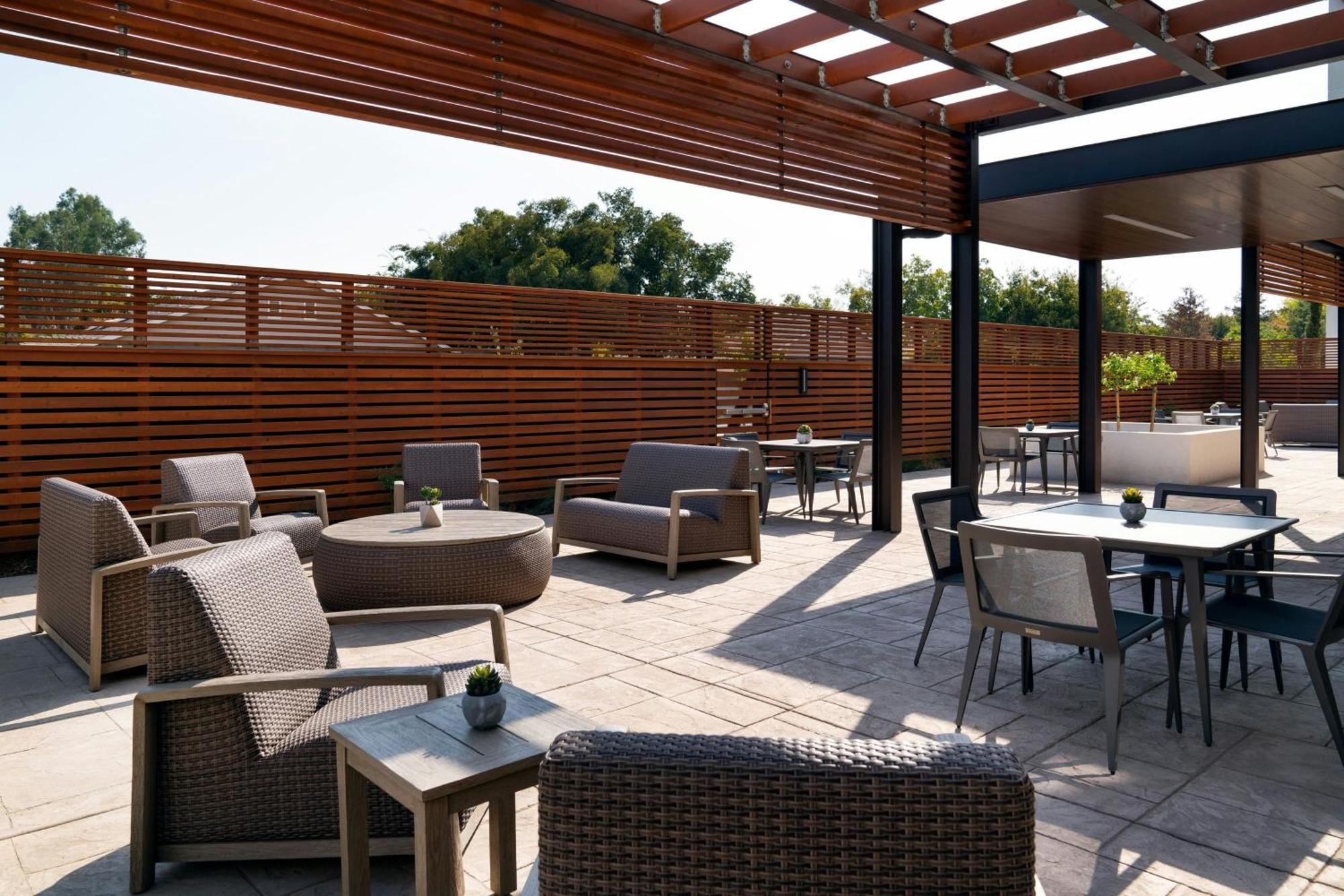 Courtyard By Marriott Fresno Clovis Ξενοδοχείο Εξωτερικό φωτογραφία